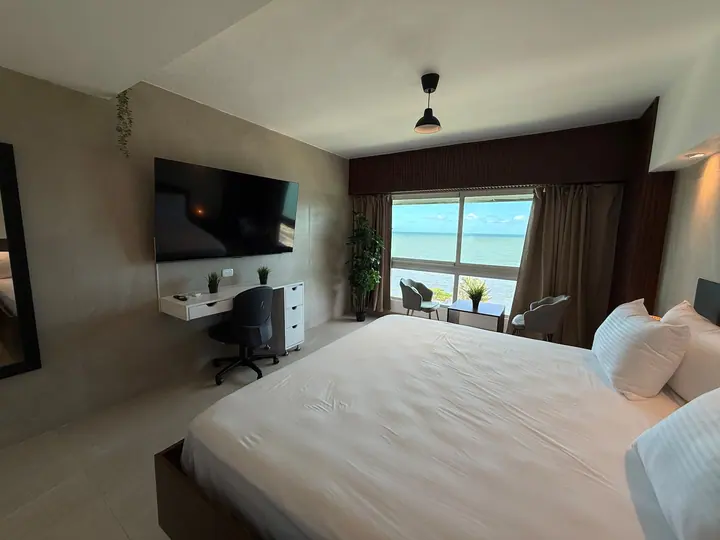 Apartment with a rare view of the sea: photo 6
