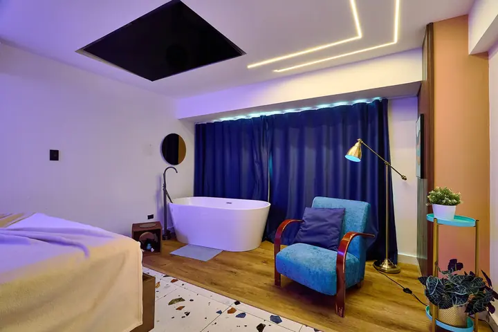 Calm ocean-view studio with a bathtub: photo 19