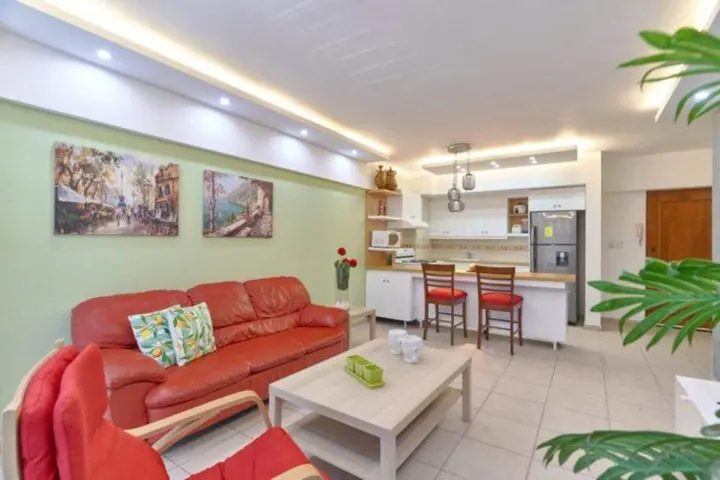 Colourful one-bedroom with an ocean view: photo 19