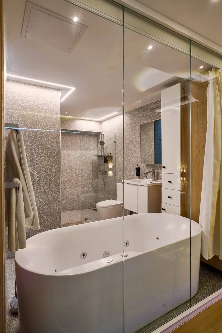 Cosy ocean-view suite with a hot tub: photo 20