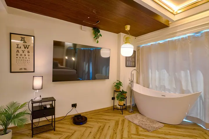 Elegant ocean-view studio with a bathtub: photo 28