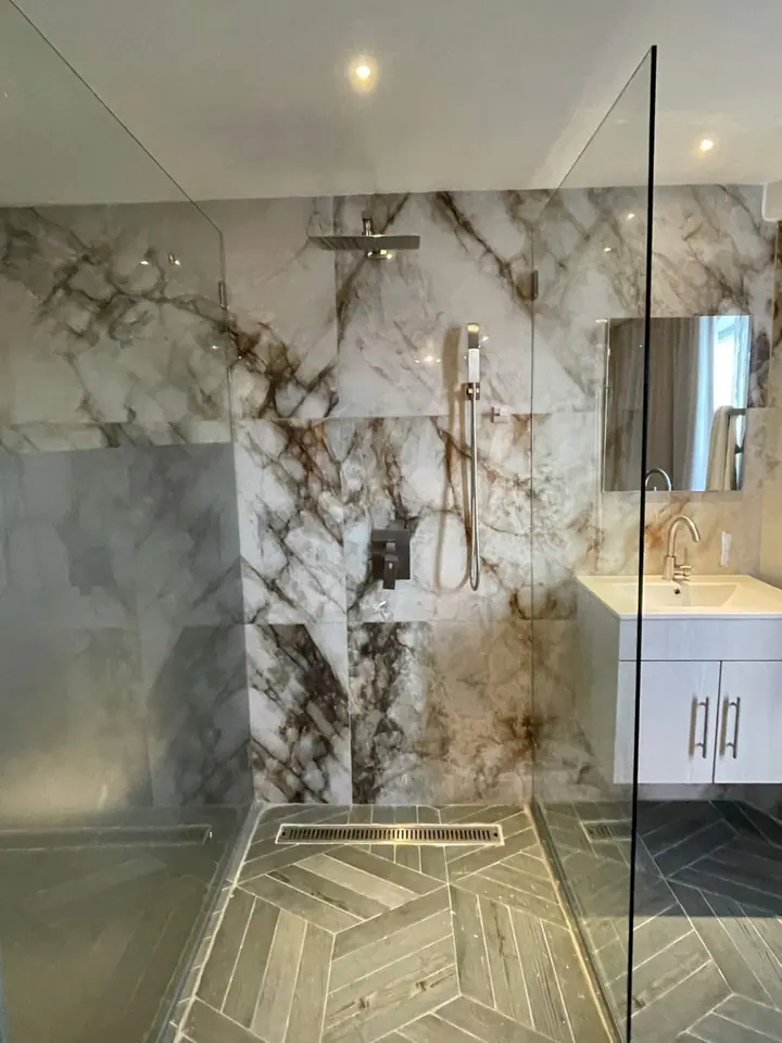 Loft with a bathtub and an ocean view: photo 12