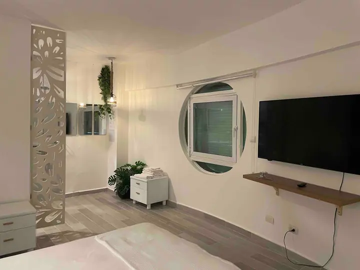 Minimalist studio with an ocean view: photo 4