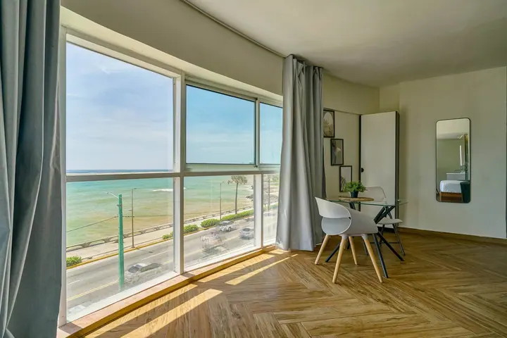 Ocean-view loft with a jacuzzi: photo 26