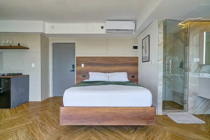 Ocean-view loft with a jacuzzi: photo 29