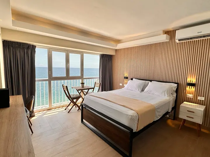 Ocean-view suite with a jacuzzi: photo 10