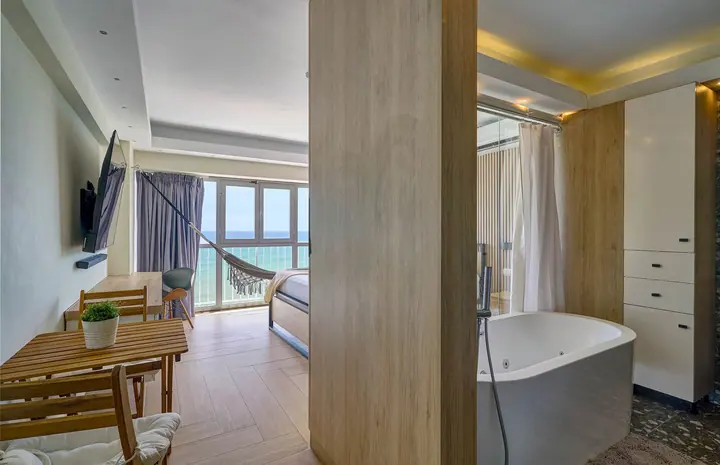 Ocean-view suite with a jacuzzi: photo 23