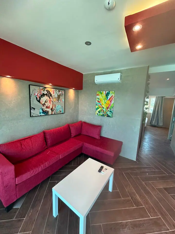 One-bedroom apartment facing the sea: photo 2