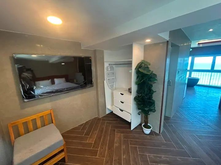 One-bedroom apartment facing the sea: photo 7