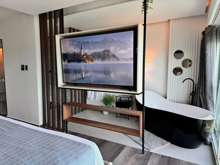 One-bedroom penthouse with an ocean view: photo 7