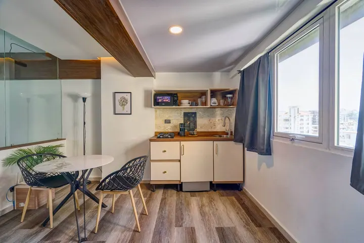 One-bedroom penthouse with an ocean view: photo 31