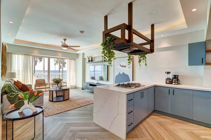 One-bedroom with a workspace and a sea view: photo 6