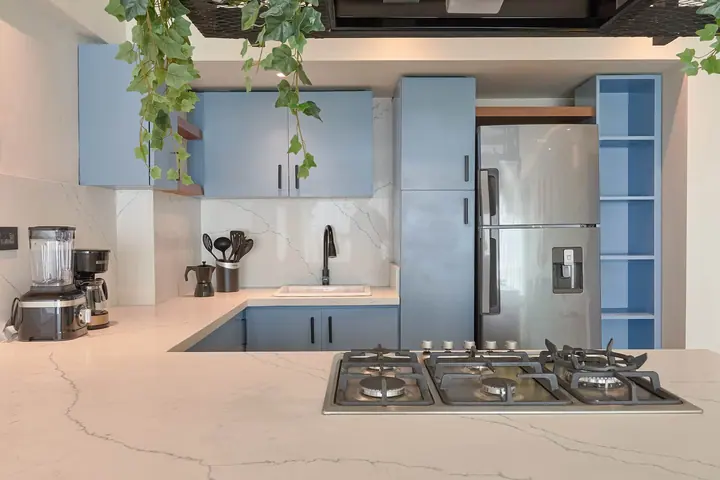 One-bedroom with a workspace and a sea view: photo 8