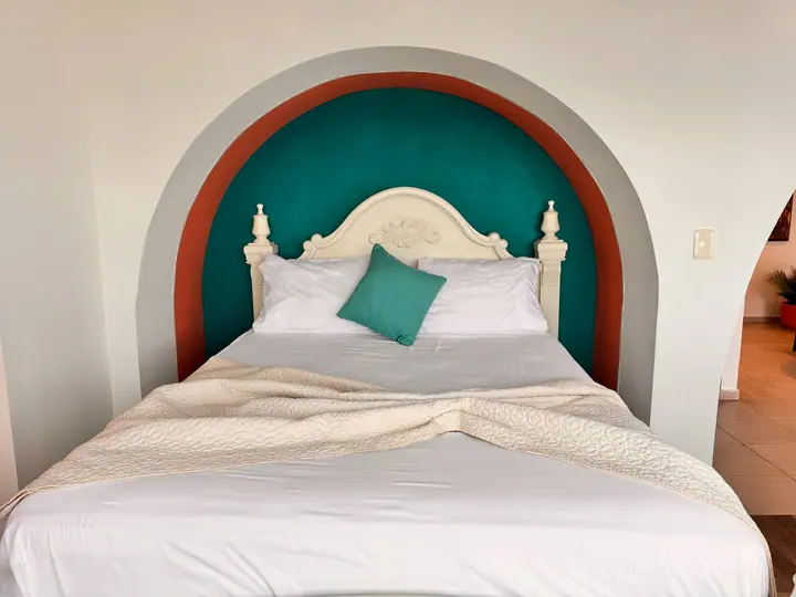Spacious studio with a sea view: photo 12