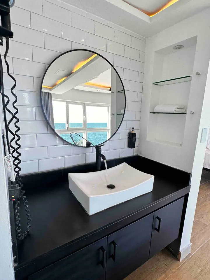Studio with a jacuzzi: photo 15