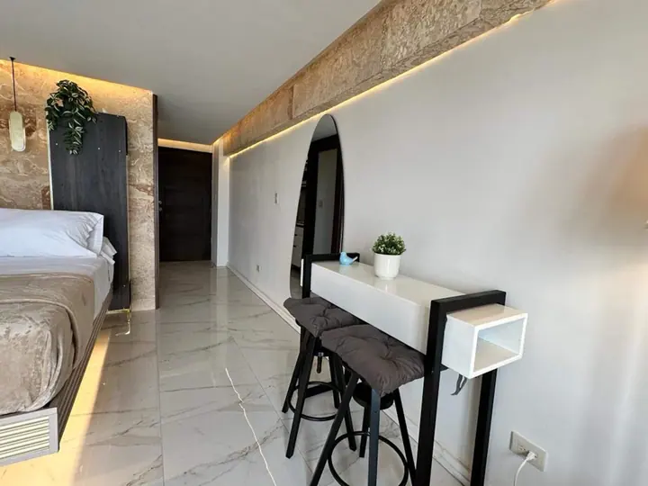 Stylish ocean-view studio with a bathtub: photo 4