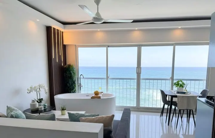 Whole apartment looking over the Caribbean: photo 3
